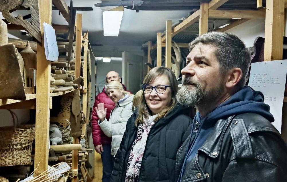 Atvirų durų diena muziejaus eksponatų saugyklose
