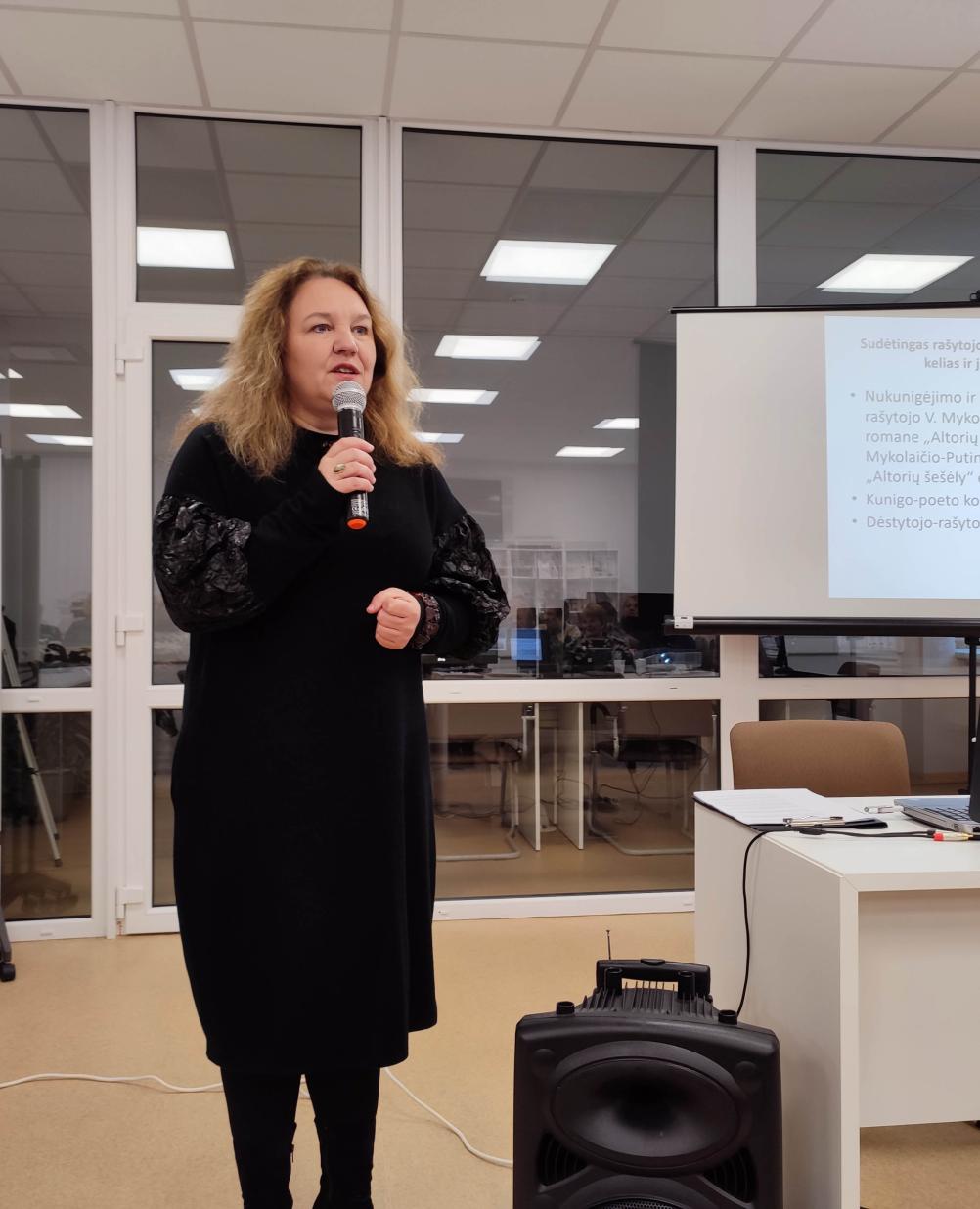 Pranešimas apie rašytojo V. Mykolaičio-Putino gyvenimą