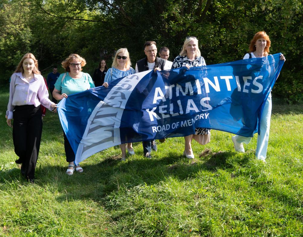 Istorinės atminties iniciatyva ATMINK