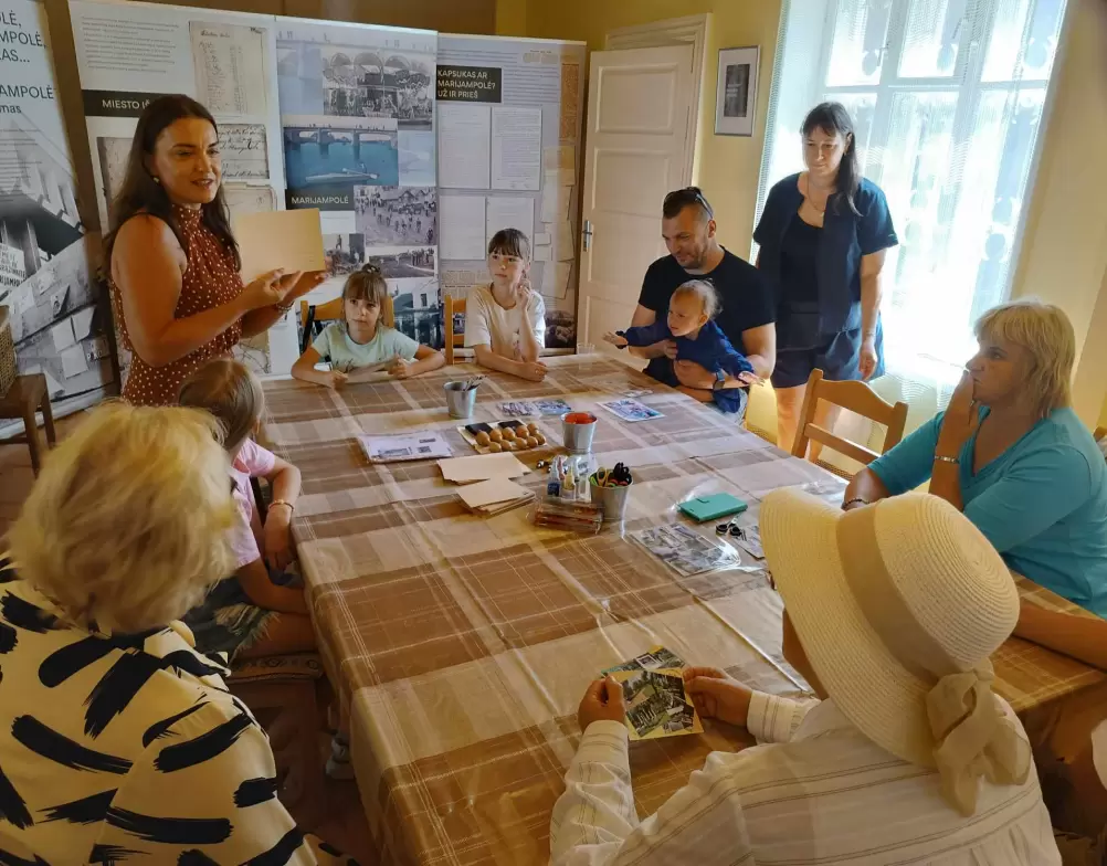 Vasariškas šeimadienis  „Atvirukas Marijampolei” 