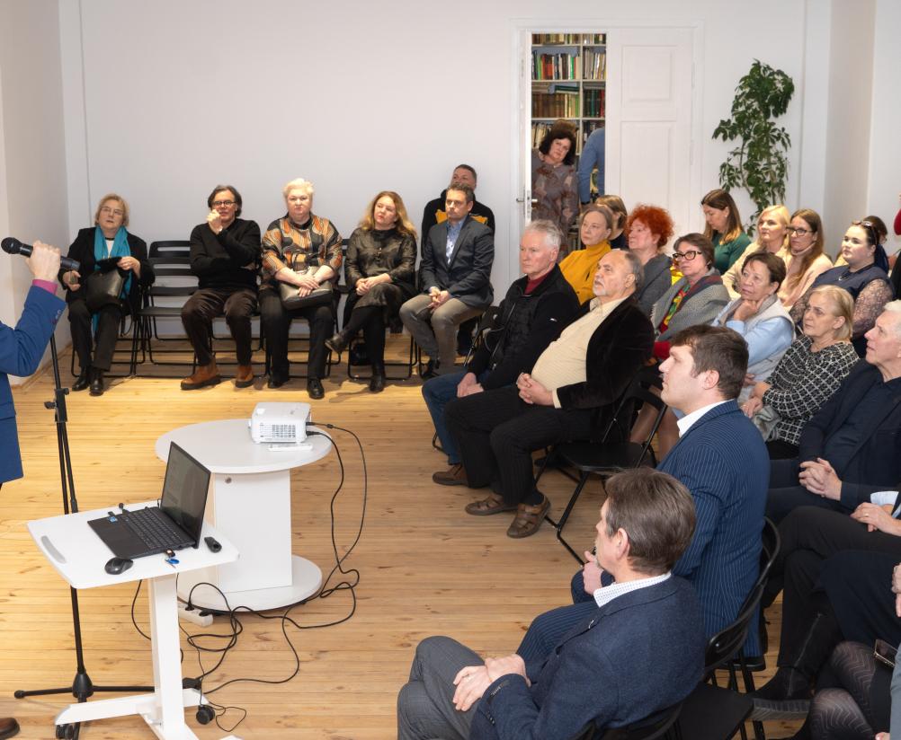 Diskusija „Ar Pranciškos Bulterienės skulptūra būtina miesto įkūrimo įamžinimo dalis?“