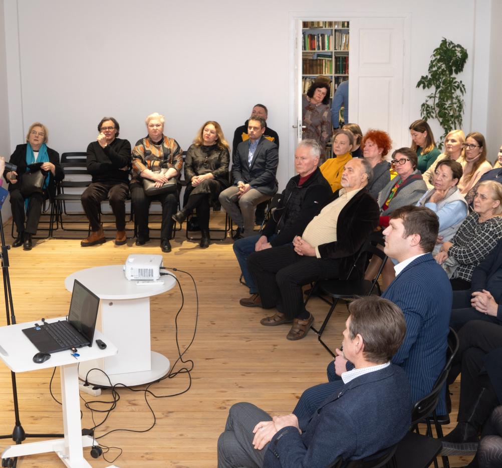 Diskusija „Ar Pranciškos Bulterienės skulptūra būtina miesto įkūrimo įamžinimo dalis?“