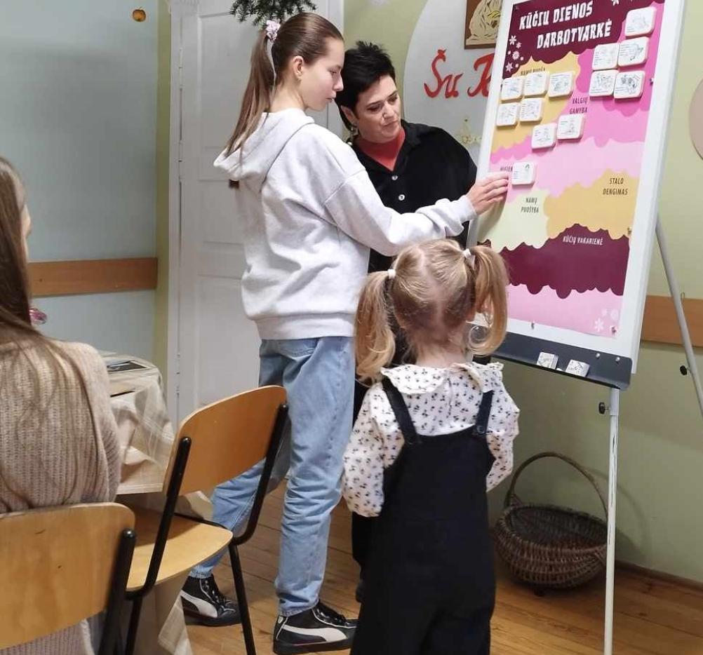 Šeimadienis „Kūčių tradicijos ir burtai“ 