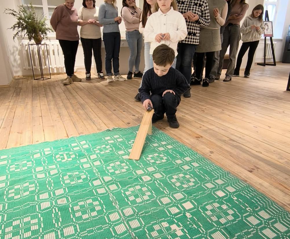 Spalvingas ir pavasariškas ŠEIMADIENIS muziejuje